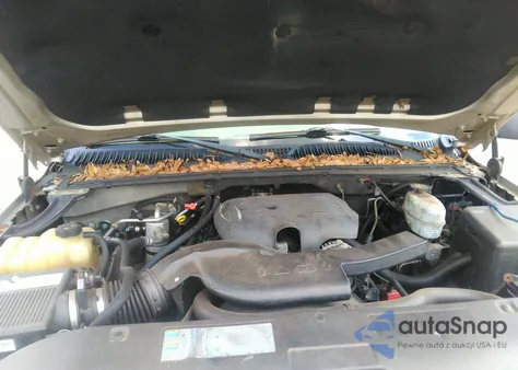 2004 Chevrolet Tahoe Ls z USA, uszkodzony, nr VIN 1GNEC13ZX4R203631